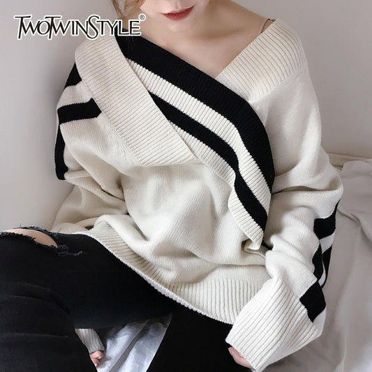 TWOTWINSTYLE Patchwork Striped Tops Female Pullovers Sweater V Neck Batwing Long Sleeve Loose Hit Color Women's Sweaters Fashion